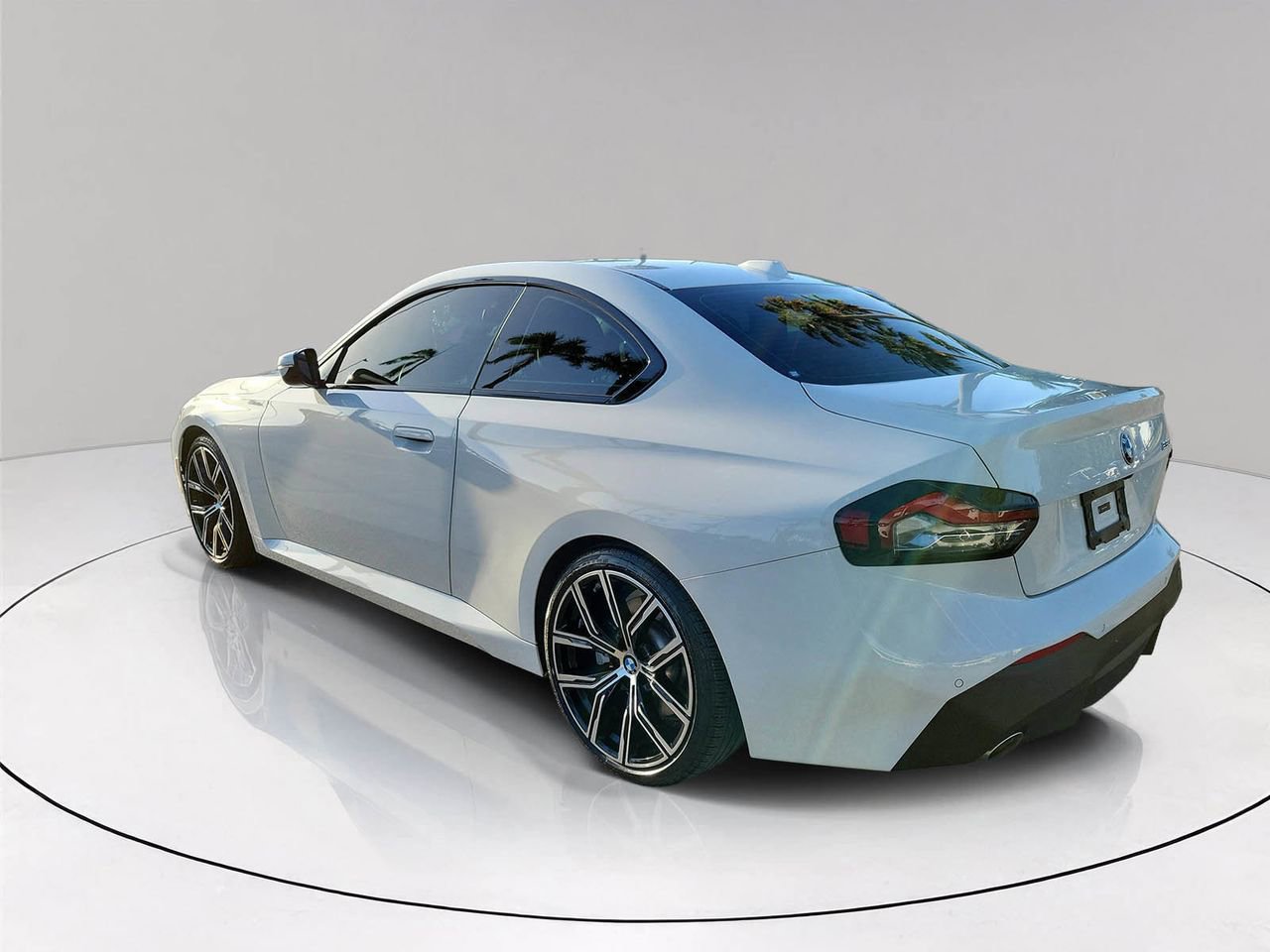 Used 2024 BMW 230i Coupe w/ Convenience Package image 4