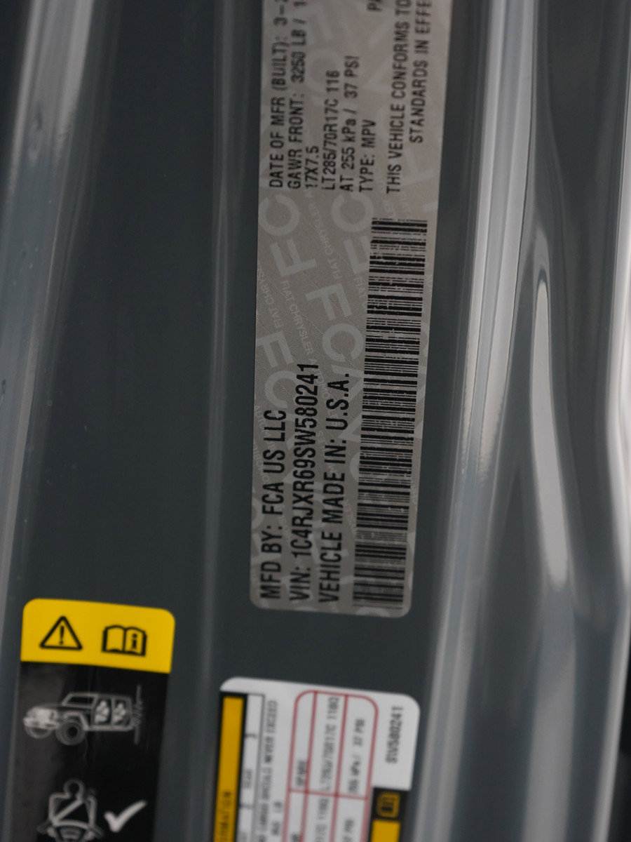 Used 2025 Jeep Wrangler Unlimited Rubicon 4xe w/ Safety Group image 28