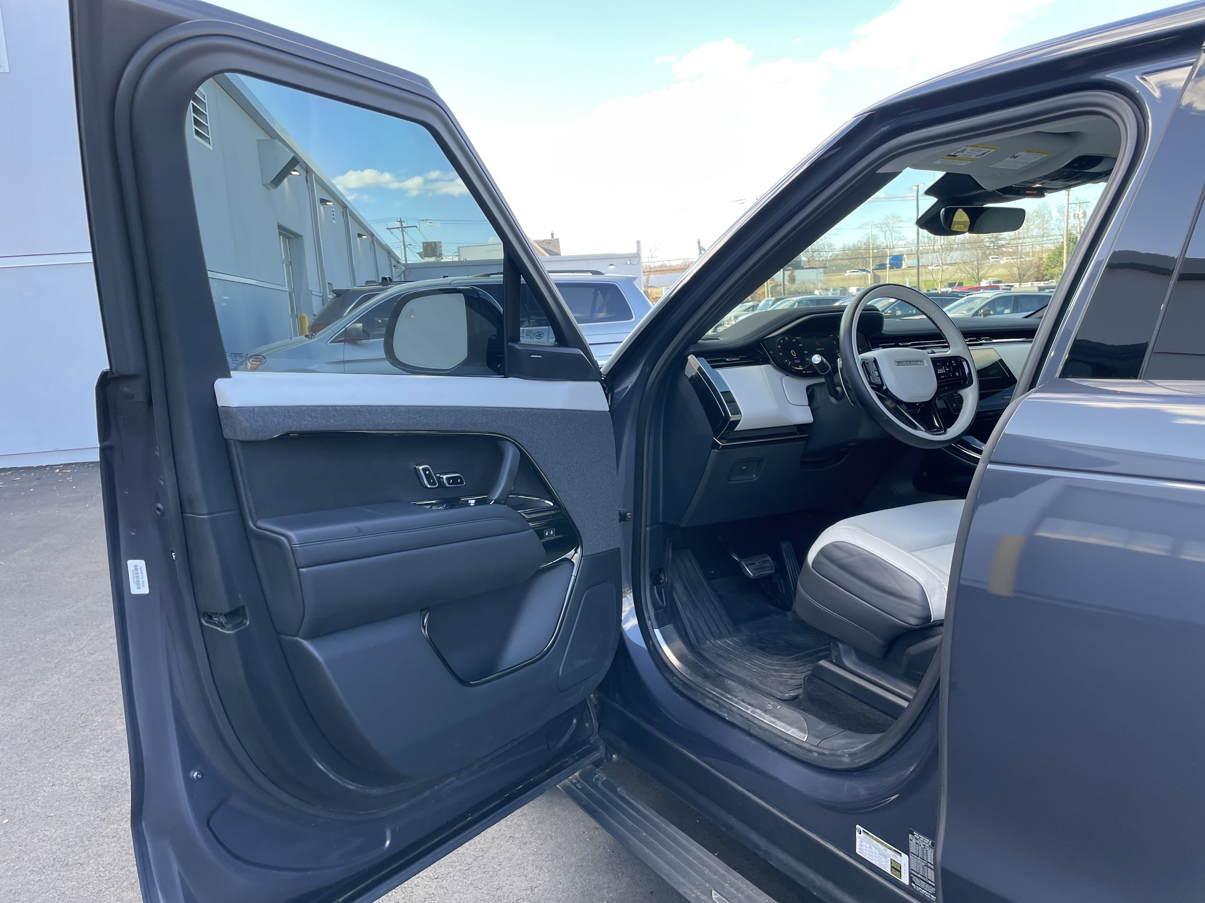 Used 2024 Land Rover Range Rover Sport Dynamic SE image 36