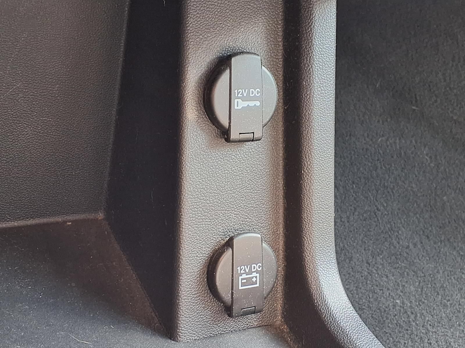 Used 2010 Dodge Journey R/T w/ Navigation & Sound Group I FWD image 25