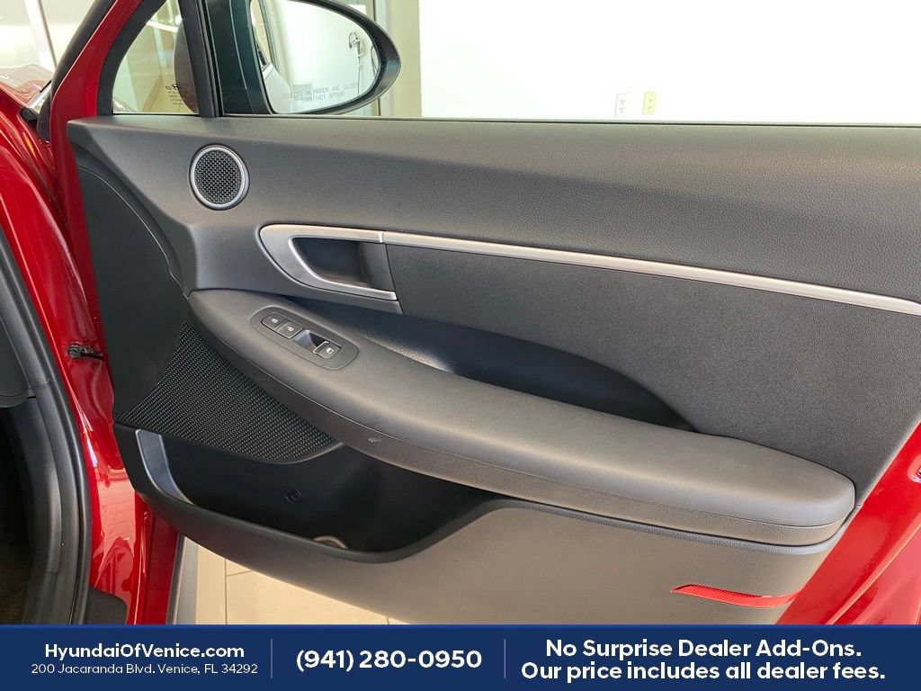 Certified 2023 Hyundai Sonata SE w/ Cargo Package FWD image 41
