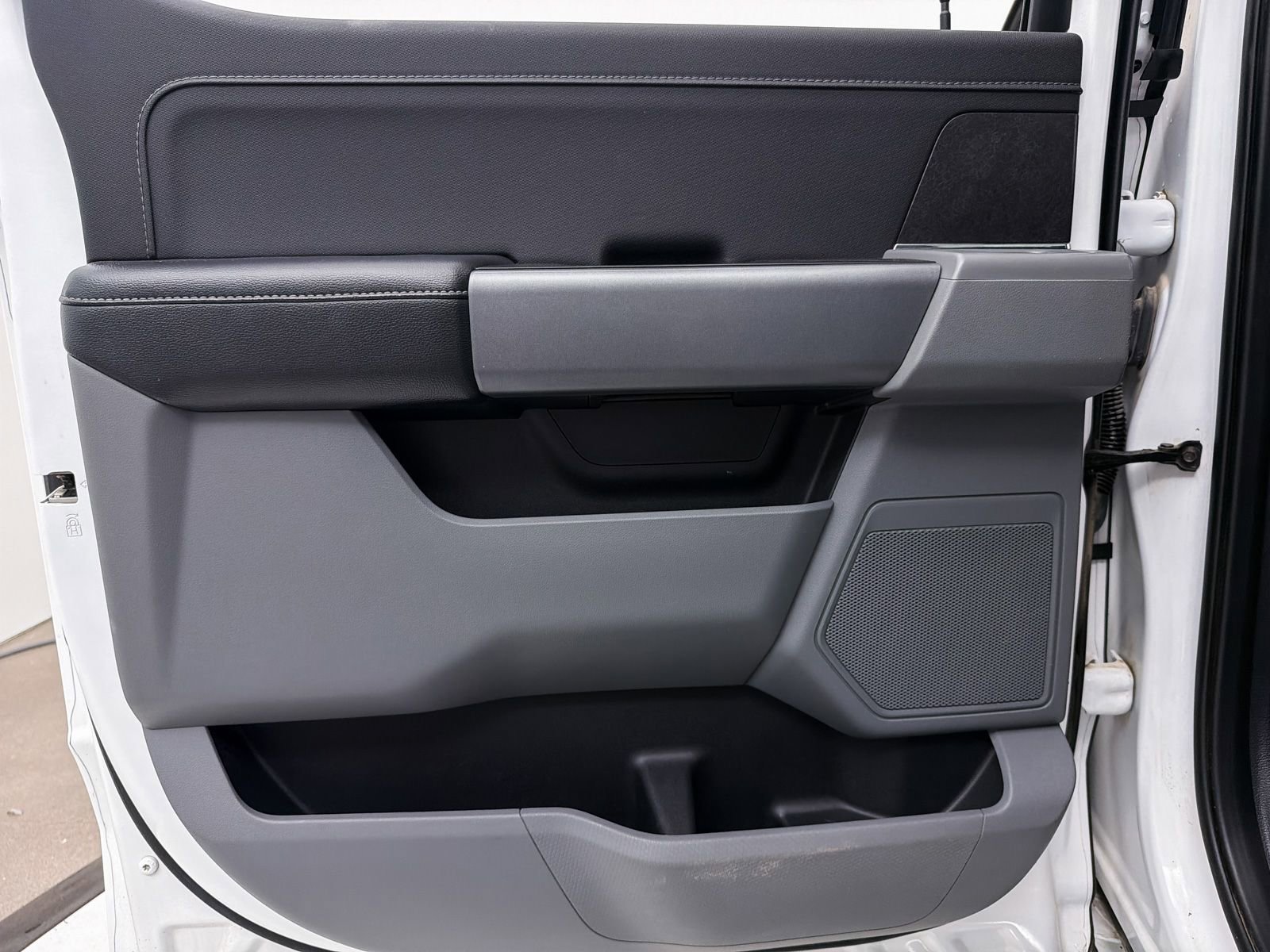 Used 2024 Ford F150 XLT w/ Tow/Haul Package image 25