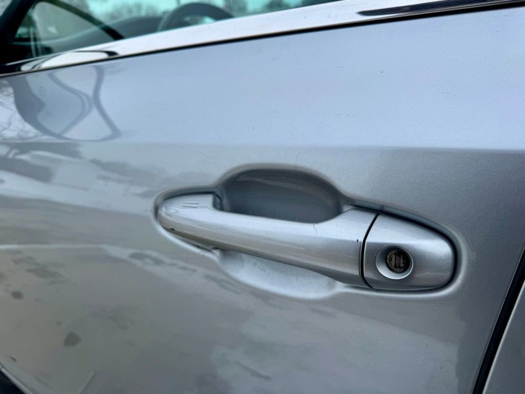 Used 2018 Toyota Highlander Limited image 9