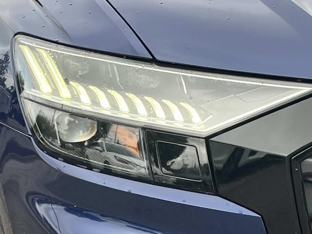 Used 2019 Audi Q8 Prestige AWD/4WD image 9