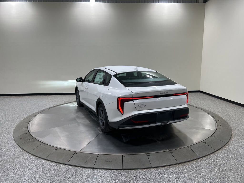 New 2026 Kia K4 LXS image 7