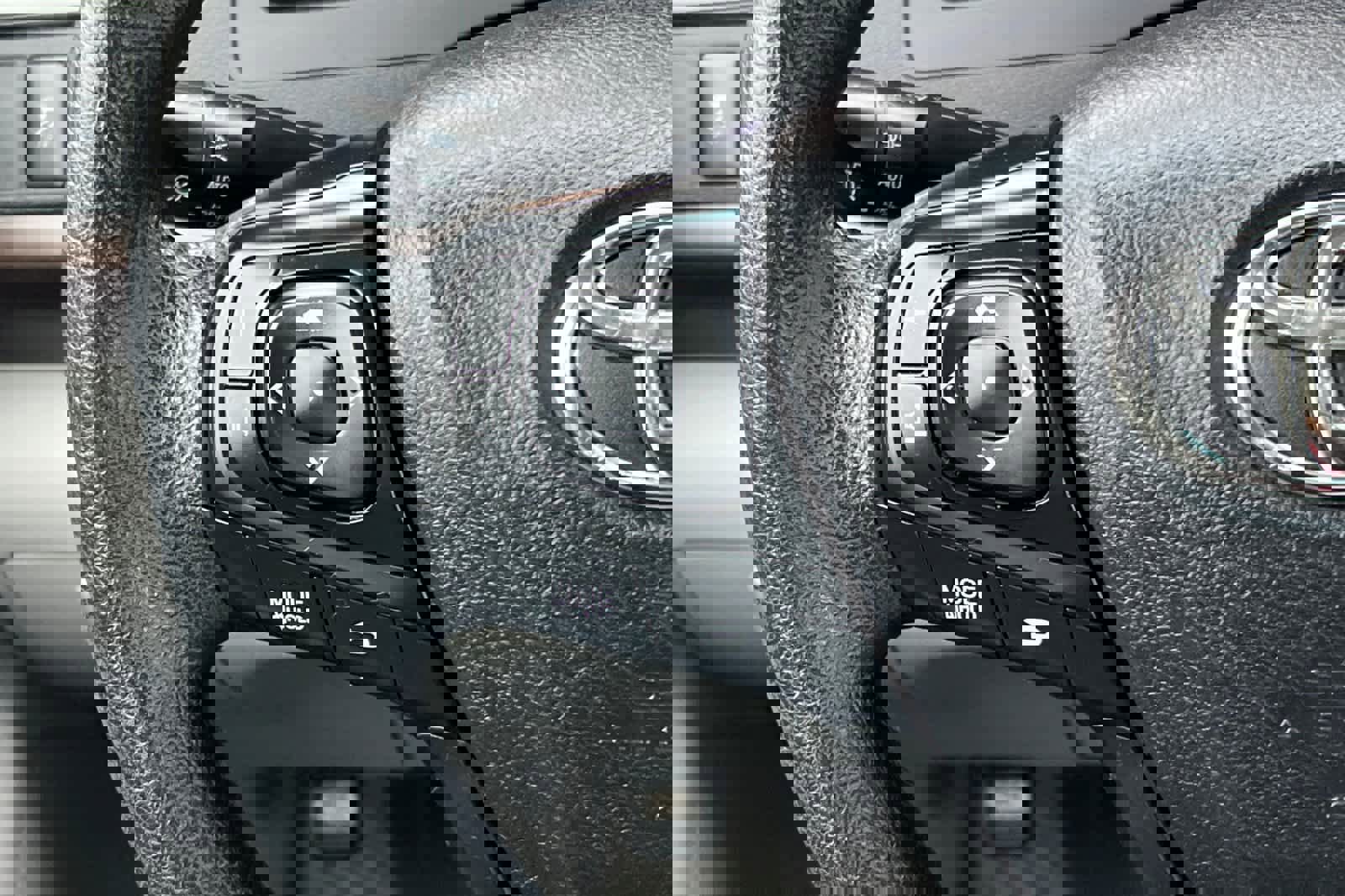 Used 2016 Toyota Camry LE image 23