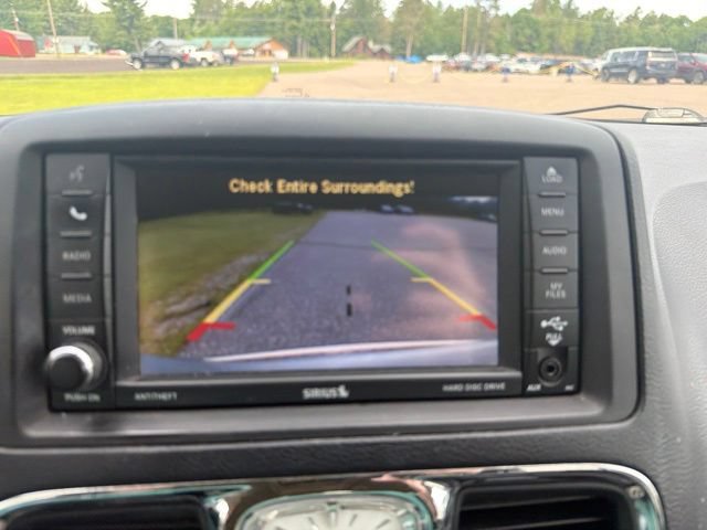 Used 2015 Chrysler Town & Country Touring-L w/ Driver Convenience Group FWD image 28