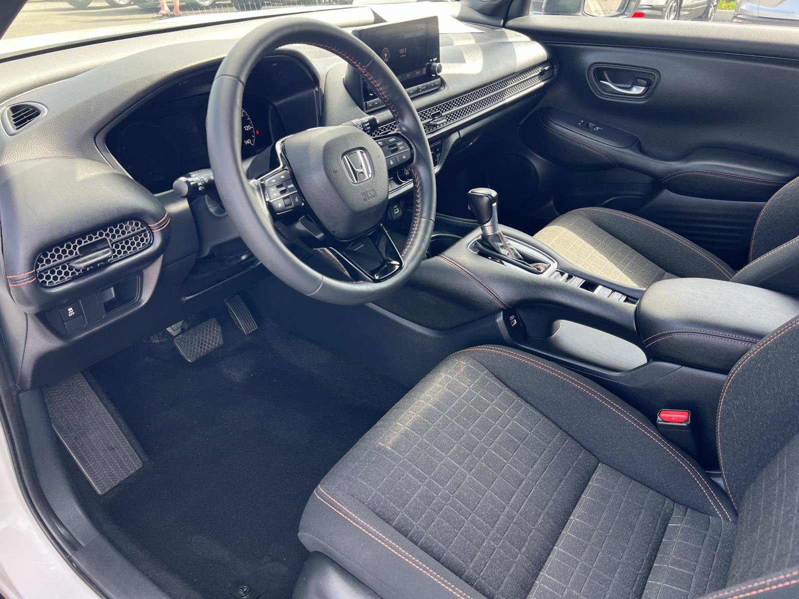 Certified 2023 Honda HR-V Sport image 5