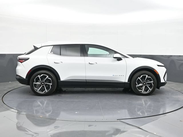 New 2026 Chevrolet Equinox EV LT FWD image 12