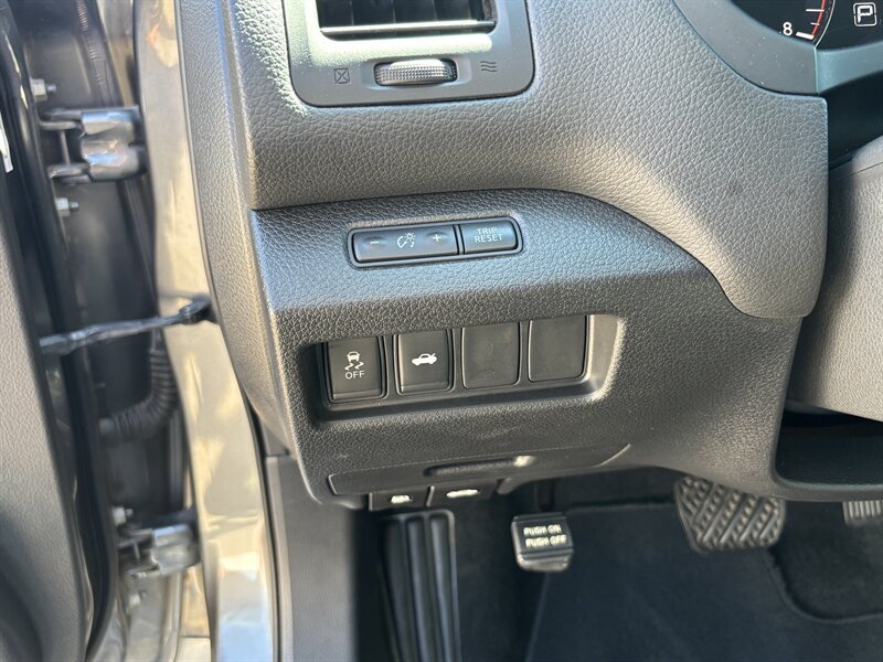 Used 2014 Nissan Altima 2.5 S w/ Display Audio Package FWD image 18