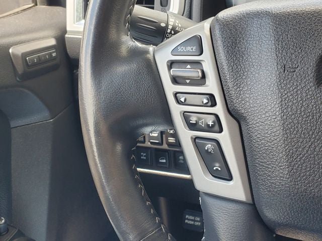 Used 2017 Nissan Titan PRO-4X w/ Pro-4x Convenience Package AWD/4WD image 13