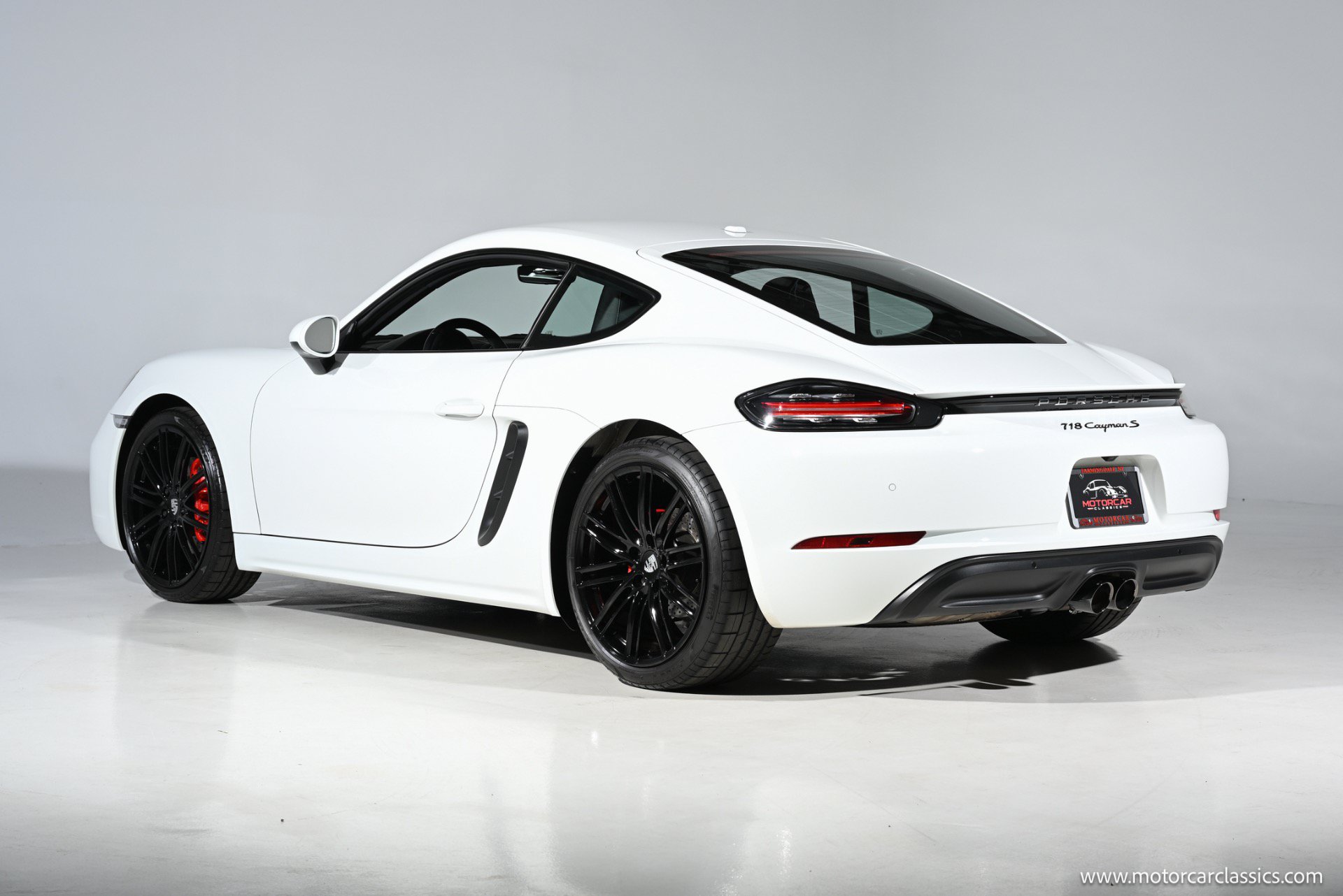 Used 2018 Porsche 718 Cayman S RWD image 6