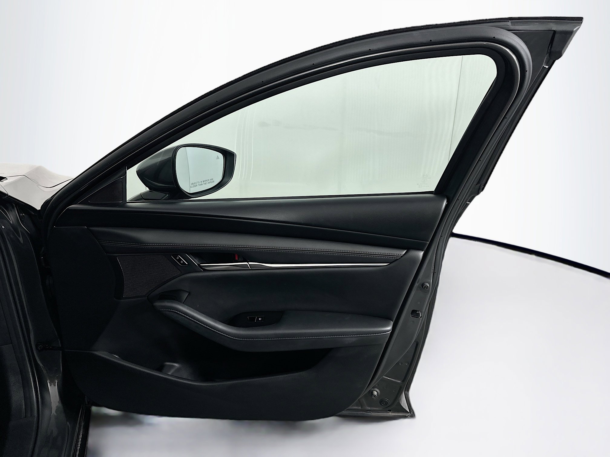 Used 2021 MAZDA MAZDA3 s image 32