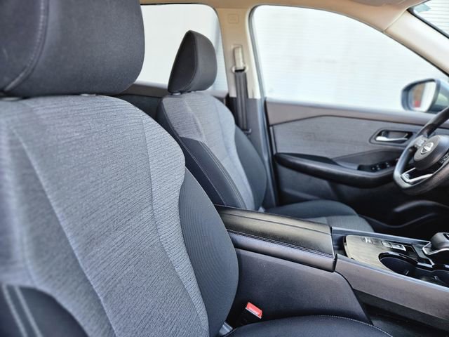 Certified 2023 Nissan Rogue SV image 14