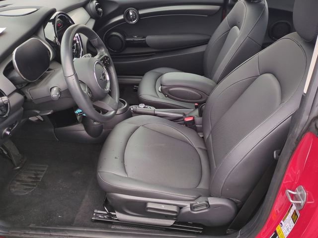 Used 2024 MINI Cooper 2-Door Hardtop image 14