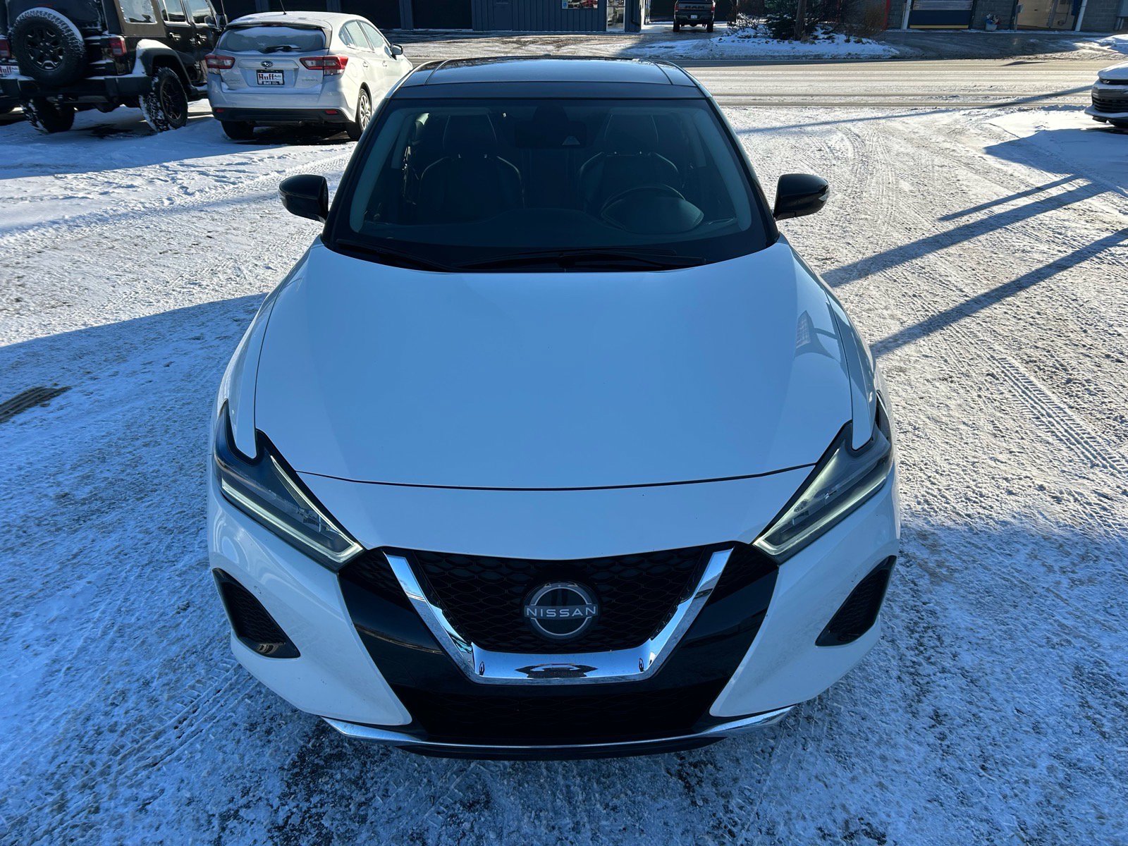 Used 2023 Nissan Maxima SL image 2