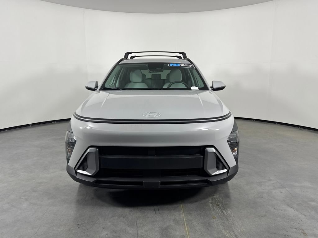 Certified 2025 Hyundai Kona SEL image 8