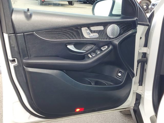 Used 2018 Mercedes-Benz GLC 300 4MATIC image 11