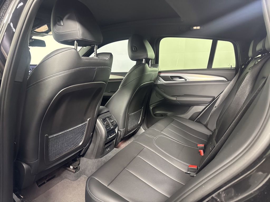 Used 2022 BMW X4 xDrive30i w/ Parking Assistance Package image 10
