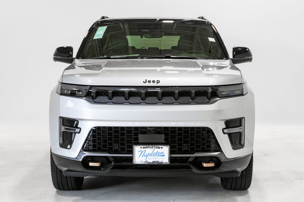 New 2026 Jeep Grand Wagoneer 4WD image 5