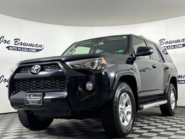 Used 2016 Toyota 4Runner SR5 Premium image 3
