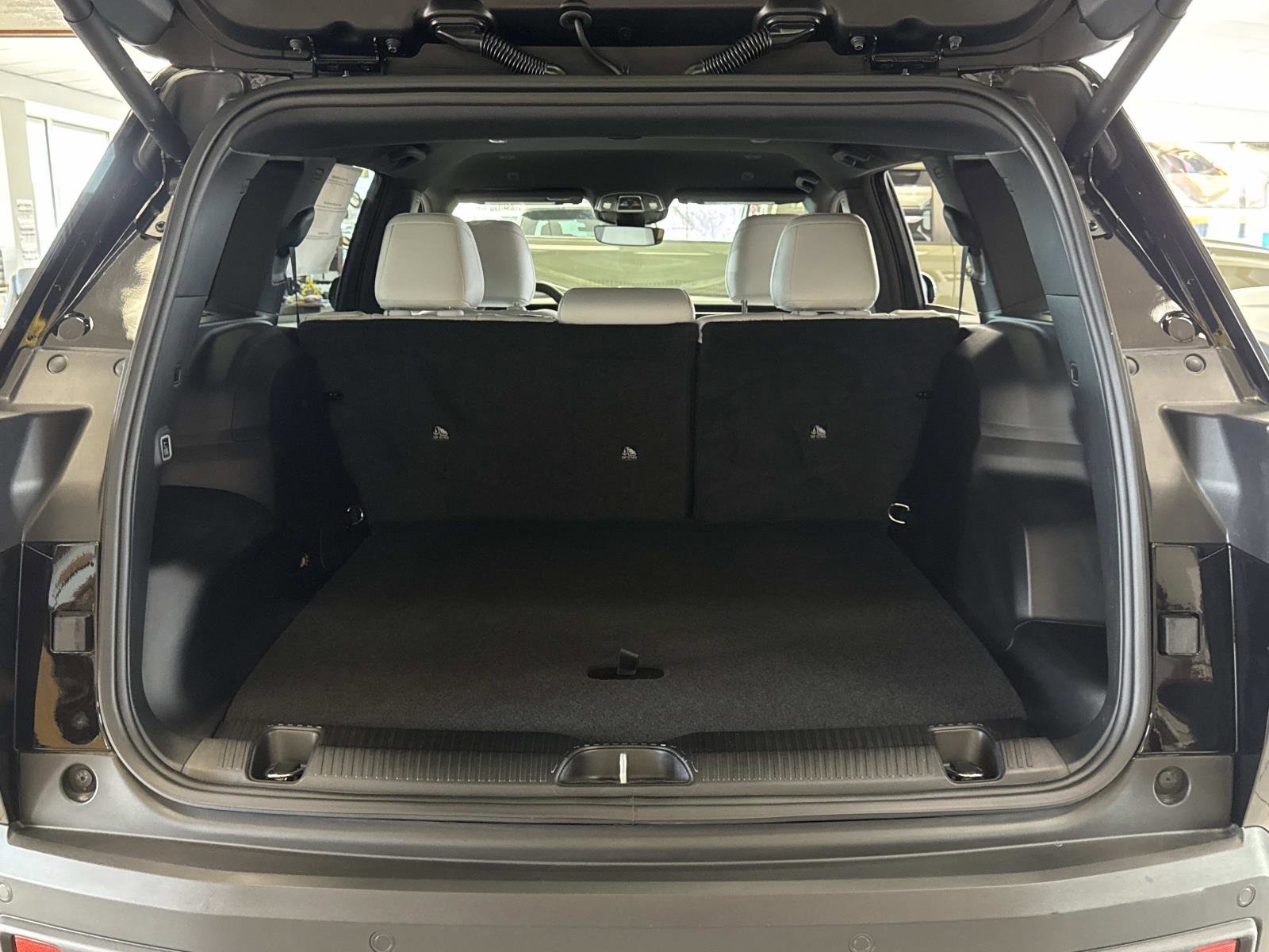 New 2026 Jeep Cherokee Limited AWD/4WD image 6