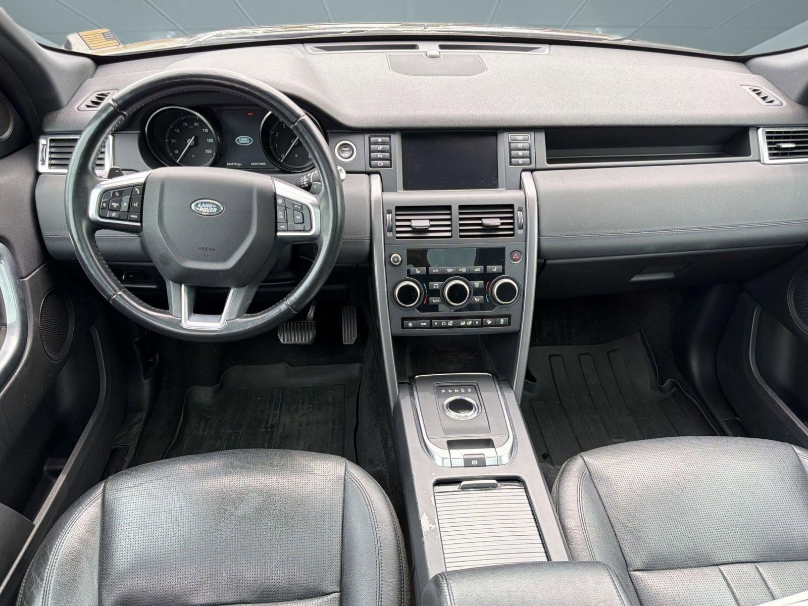 Used 2019 Land Rover Discovery Sport image 24