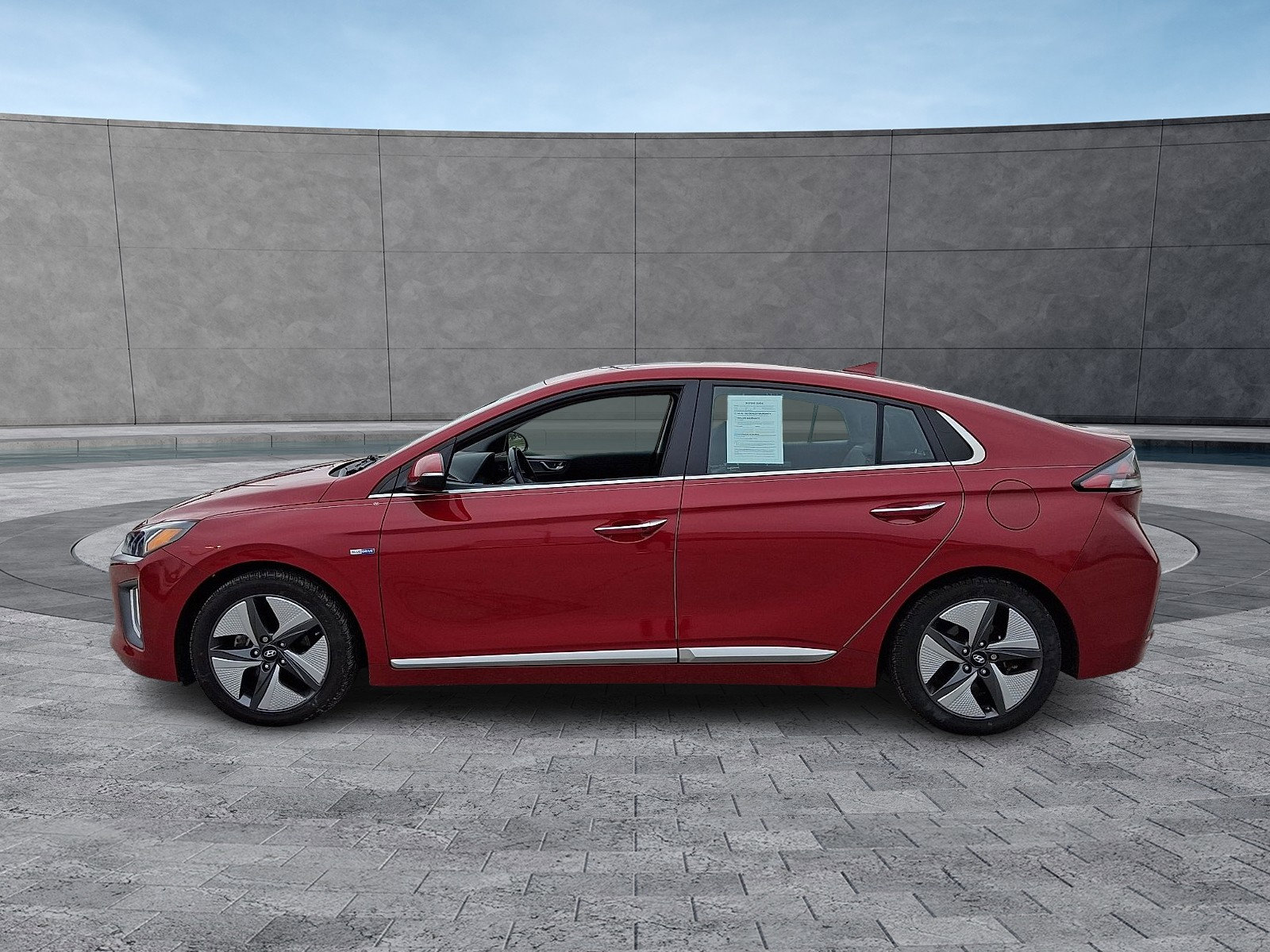 Used 2020 Hyundai Ioniq Limited image 6