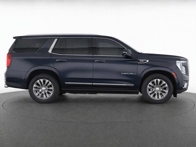 Used 2023 GMC Yukon XL Denali w/ LPO, Floor Liner Package AWD/4WD image 8