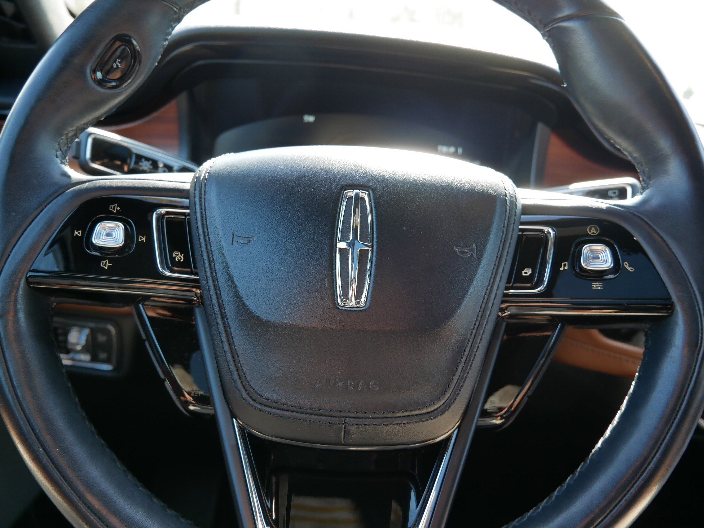 Used 2020 Lincoln Aviator Reserve w/ Equipment Group 202A AWD/4WD image 25