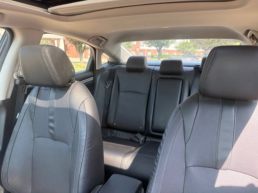 Used 2016 Honda Civic Touring image 23