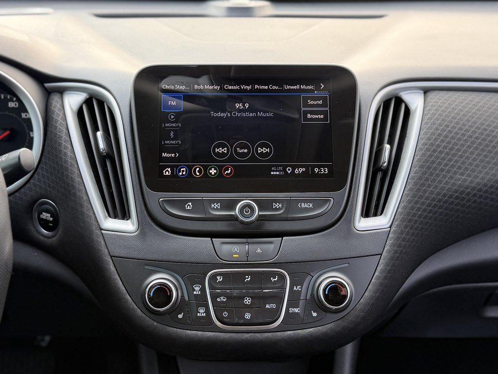 Used 2024 Chevrolet Malibu LT FWD image 16