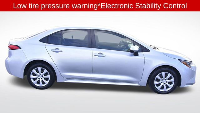 Used 2024 Toyota Corolla LE image 5