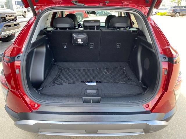 Used 2024 Hyundai Kona Limited AWD/4WD image 4