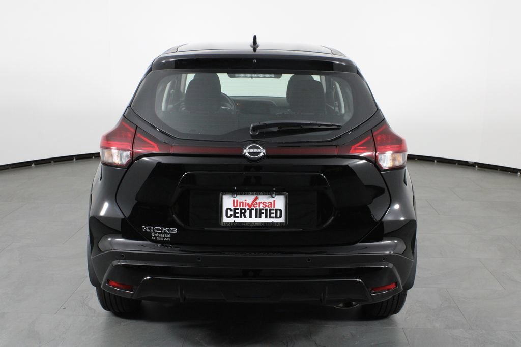 Certified 2025 Nissan Kicks Play S FWD image 11
