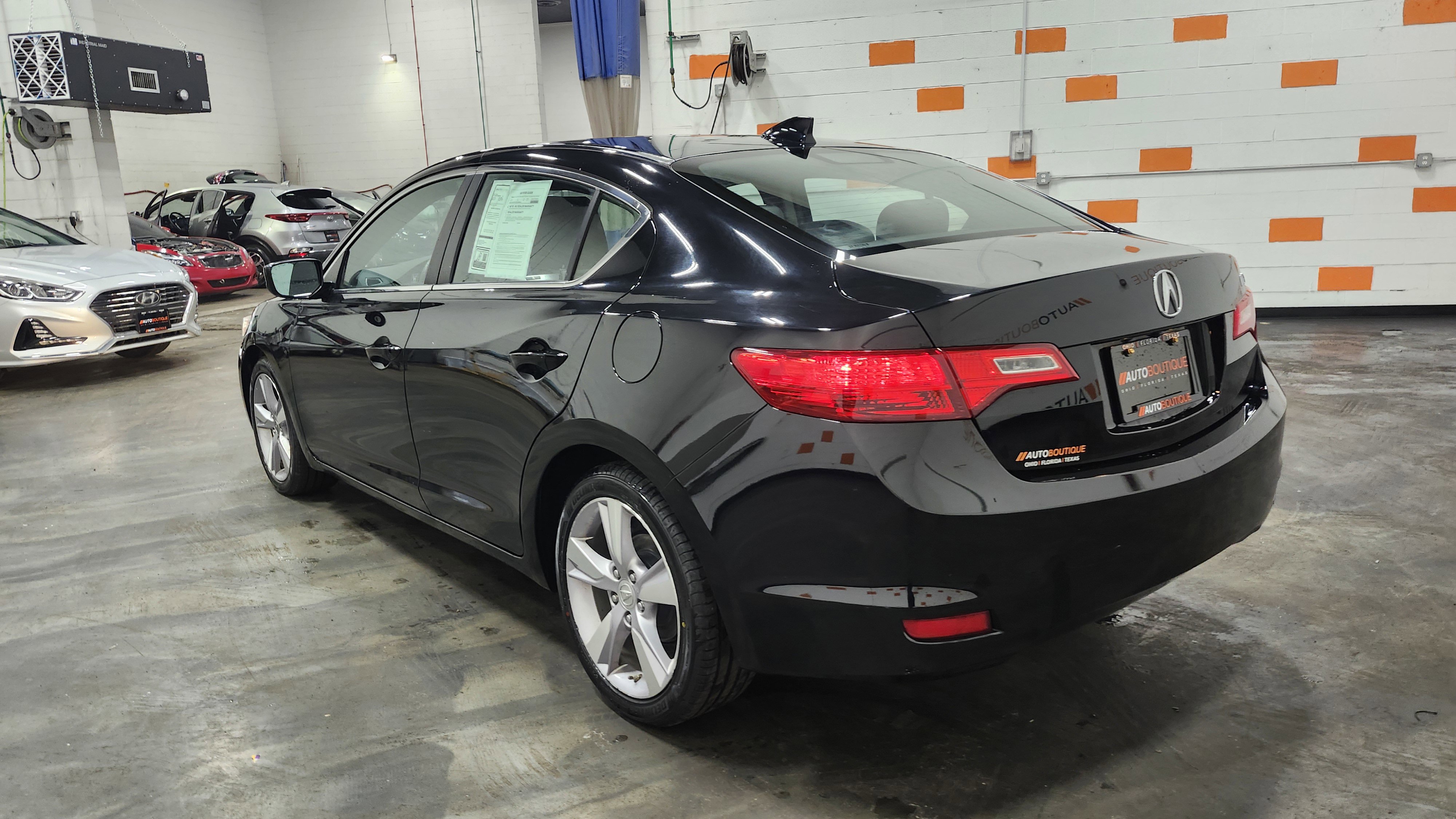 Used 2013 Acura ILX w/ Technology Package image 15