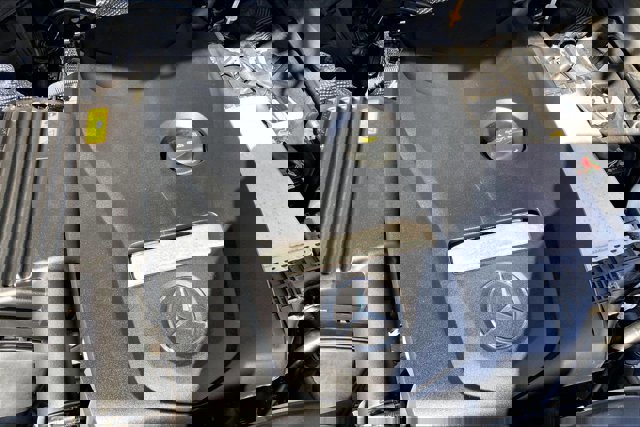 Used 2019 Mercedes-Benz GLC 300 4MATIC image 32