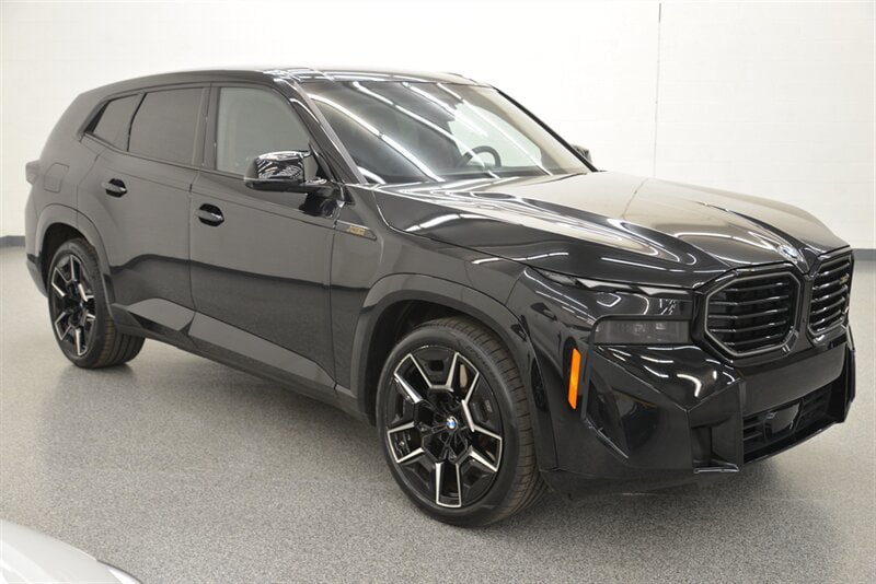 Used 2023 BMW XM w/ M Driver's Package AWD/4WD image 10