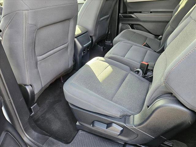 Used 2025 Ford Explorer Active image 17