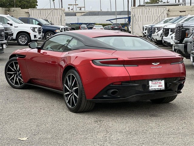 Used 2020 Aston Martin DB11 Coupe image 14