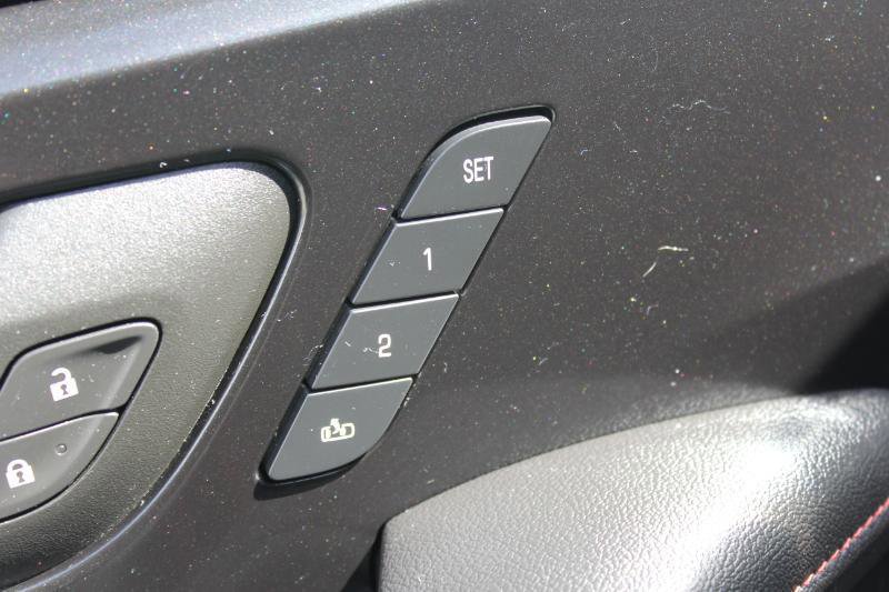 Used 2023 Chevrolet Blazer RS w/ Driver Confidence II Package FWD image 18