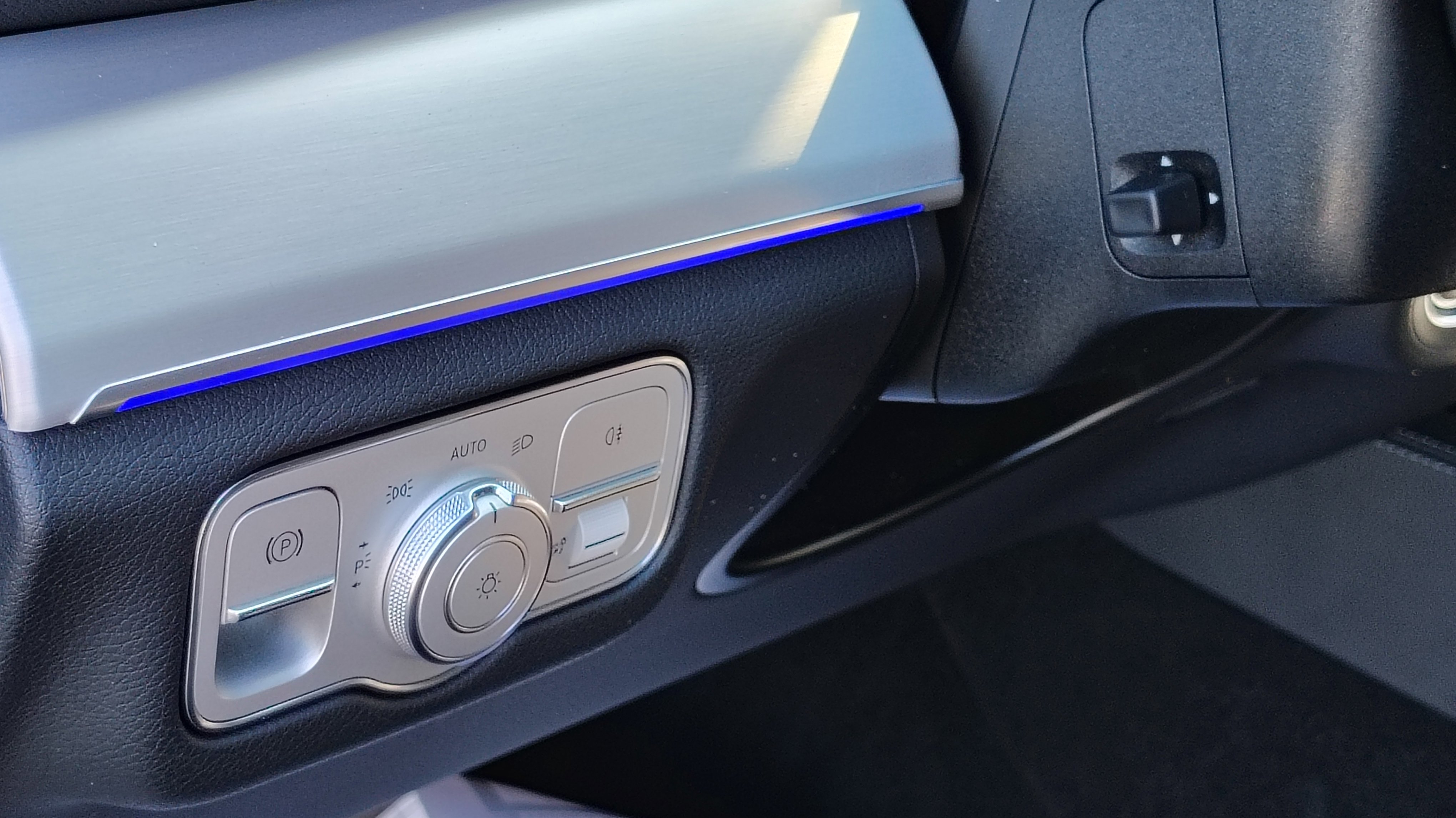 Used 2022 Mercedes-Benz GLE 350 4MATIC image 11