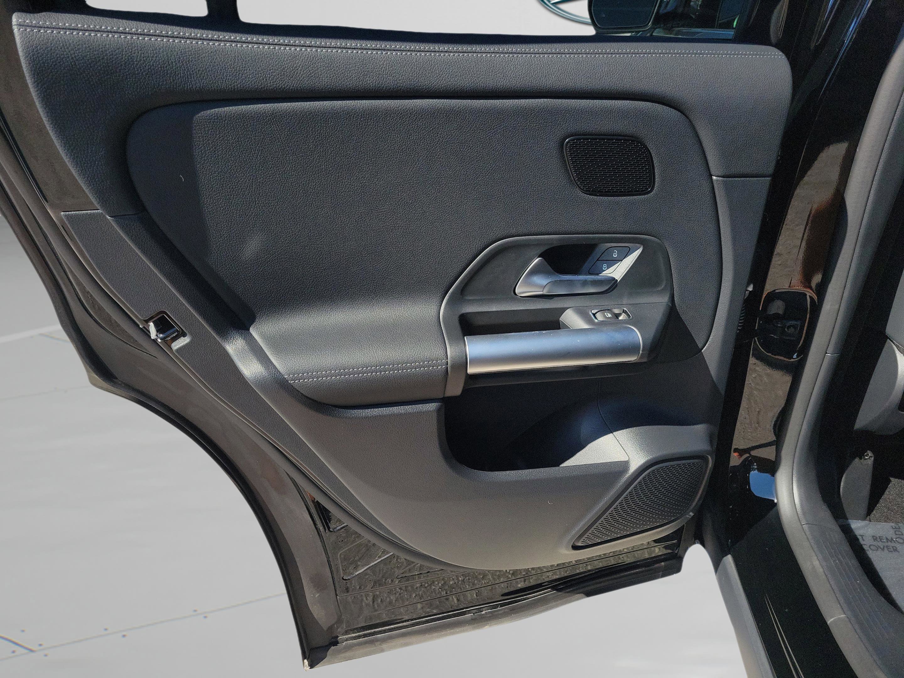 Certified 2025 Mercedes-Benz GLA 250 image 28