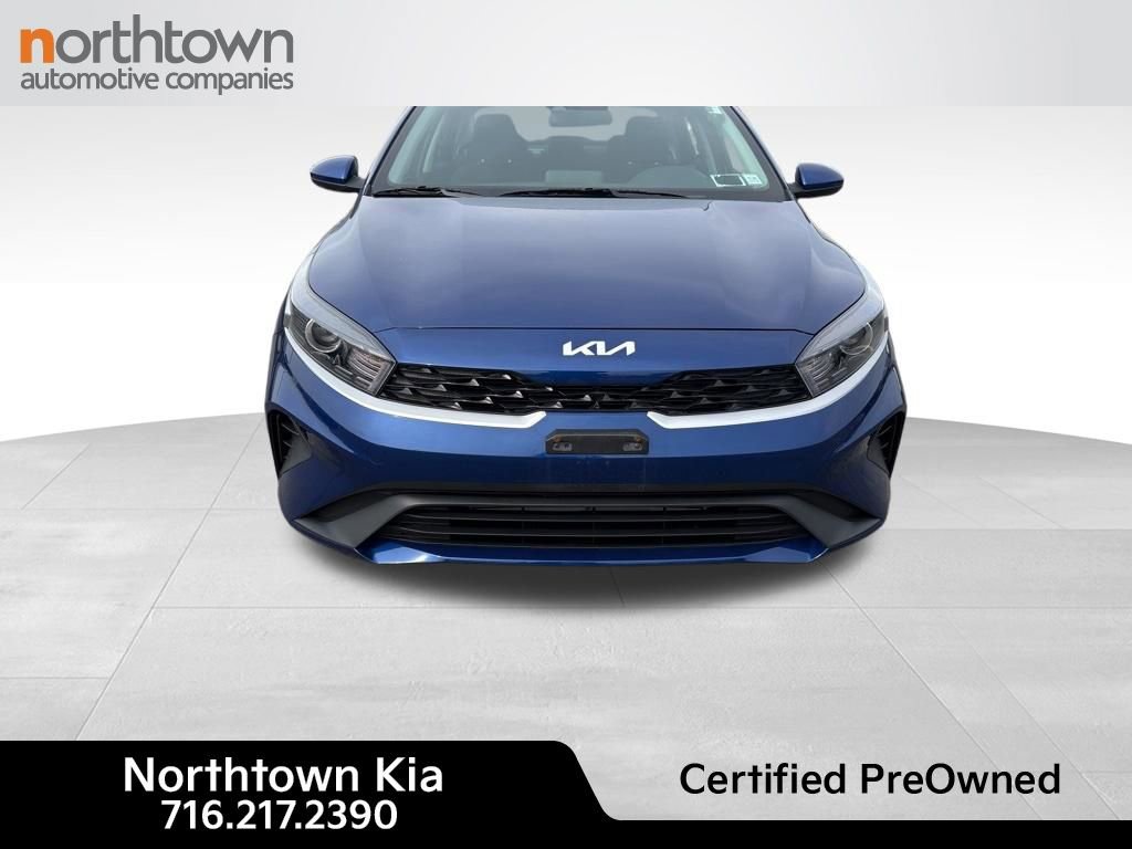 Certified 2023 Kia Forte LXS image 3