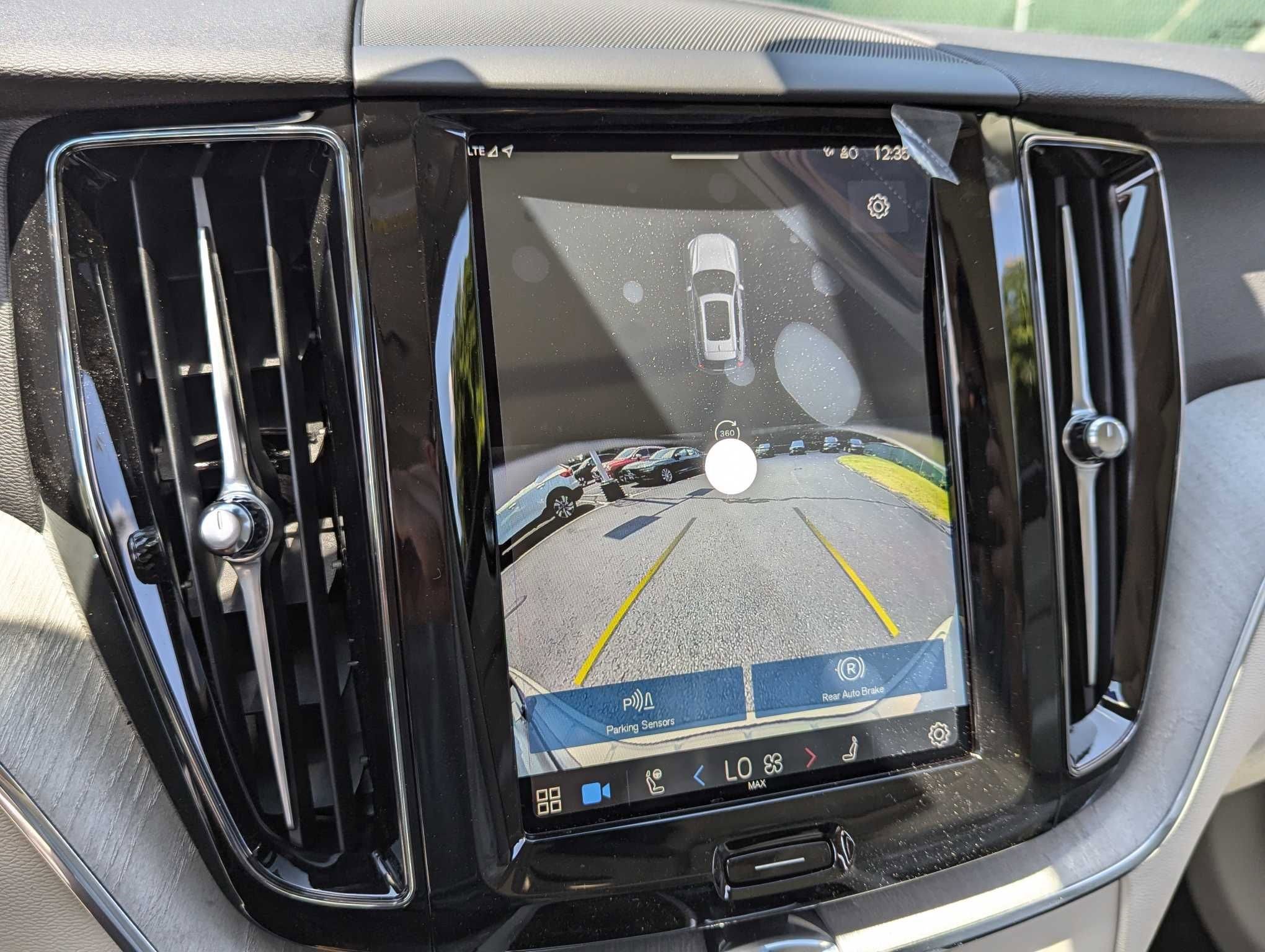 New 2025 Volvo XC60 T8 Plus w/ Protection Package Premier image 16