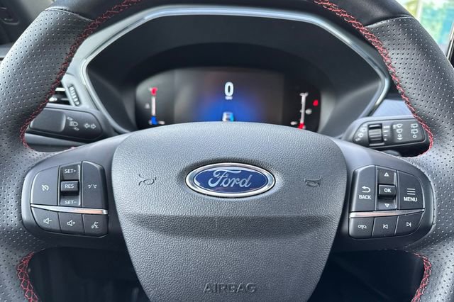 Used 2025 Ford Escape ST-Line FWD image 36