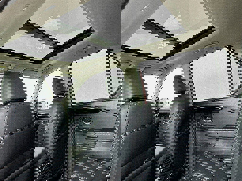 New 2025 Honda Pilot Touring image 31