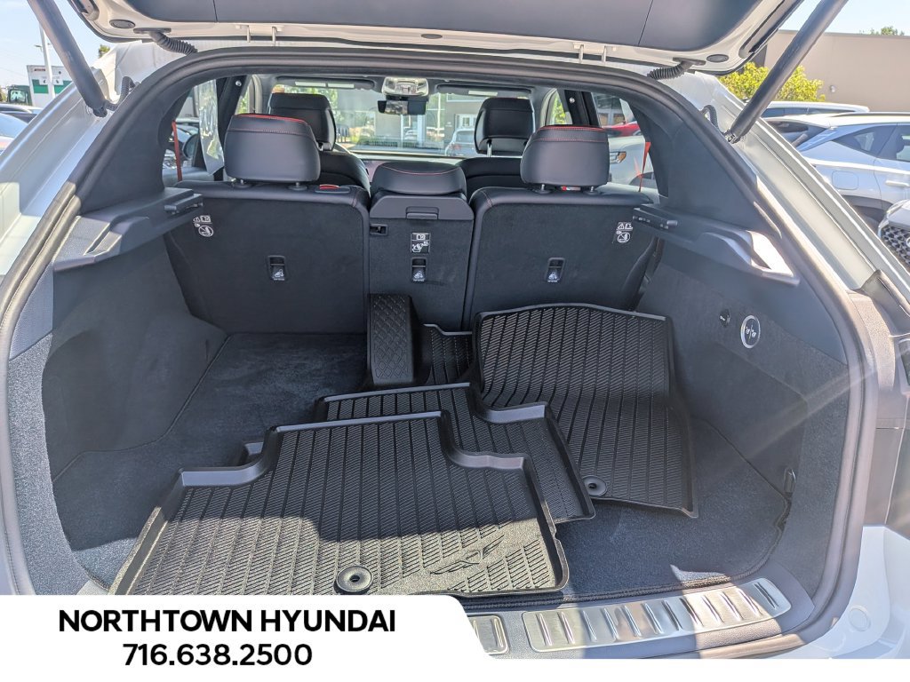 Used 2025 Genesis GV80 3.5T e-SC AWD/4WD image 40