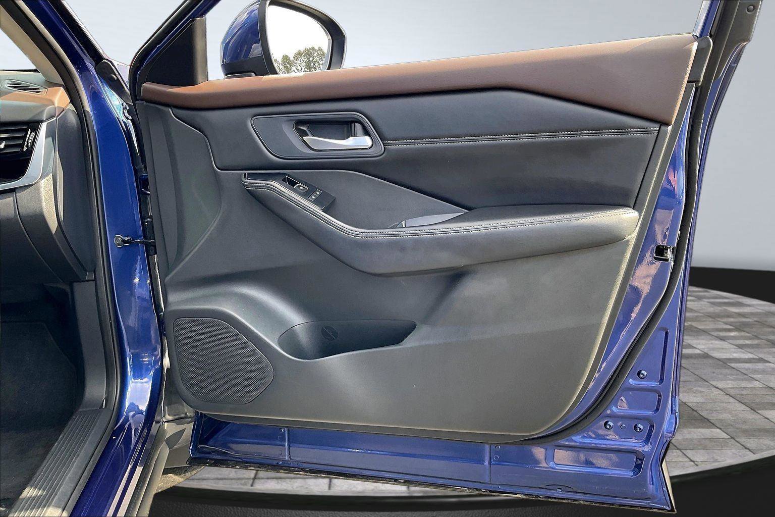 Certified 2023 Nissan Rogue SL image 24
