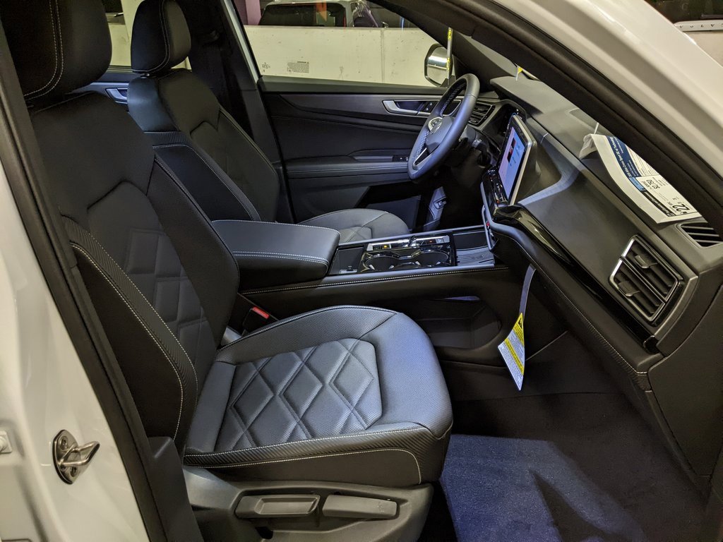 New 2026 Volkswagen Atlas Cross Sport SE image 21